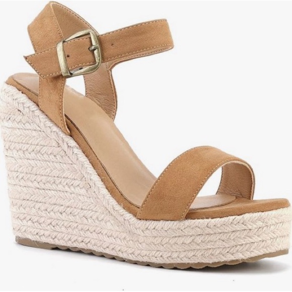 Women's Tan Wedge Sandals